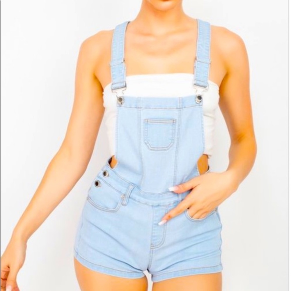 Light Wash Denim Overall‎ Romper Shorts